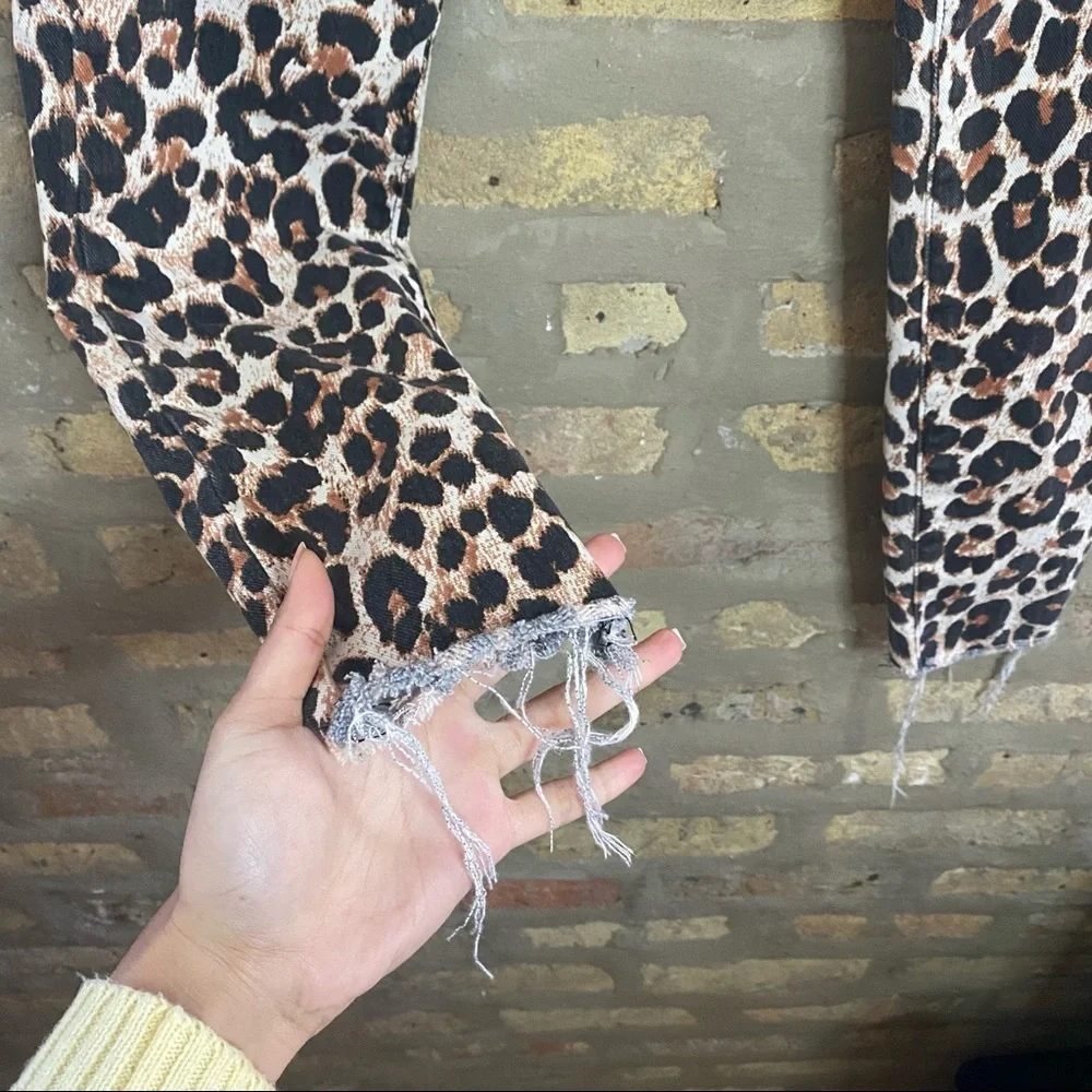 PAIGE ~ Leopard Print Verdugo Ankle Jeans - Picture 11 of 11